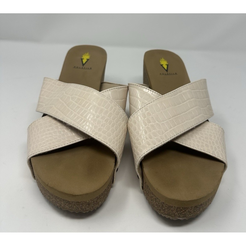Volatile  Womens Beige Criss Cross Wedge Slip On Sandals Size 9